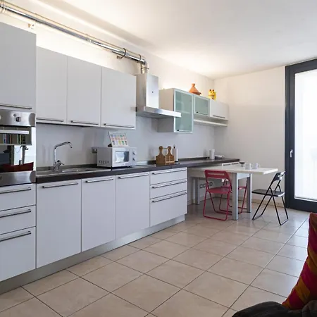 Italianway Easy - Segesta 3 * Milan